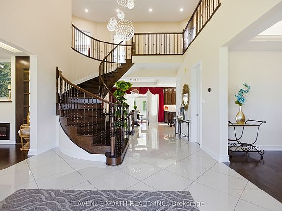5th image of 699 Ballycastle Cres