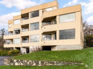 861 SE Regatta Dr APT 101, Oak Harbor, WA