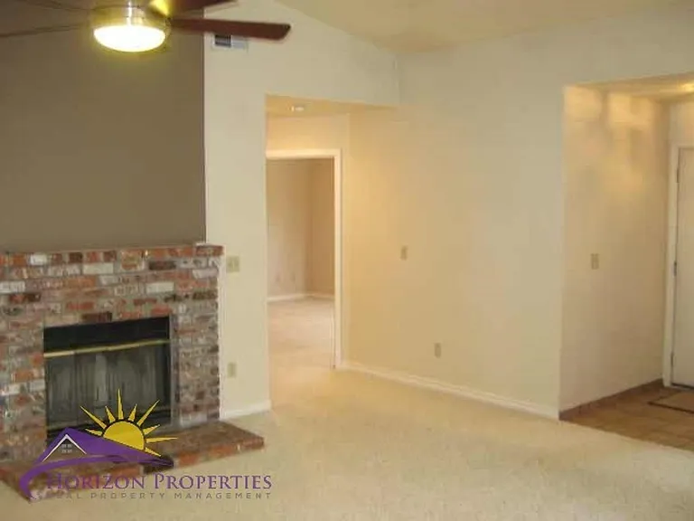 2030 Moontree Dr — Photo 4