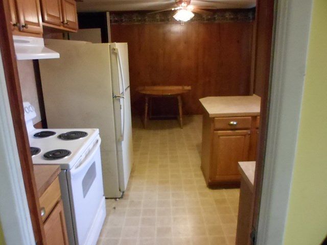 2nd image of 2020 Westminster Way