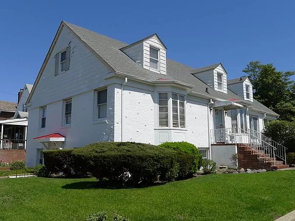 3rd image of 139-16 Newport Ave