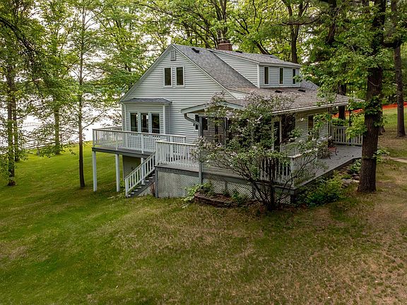 2nd image of 15307 Pine Shores Rd