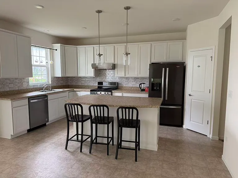 12414 S Compass Ave — Photo 4