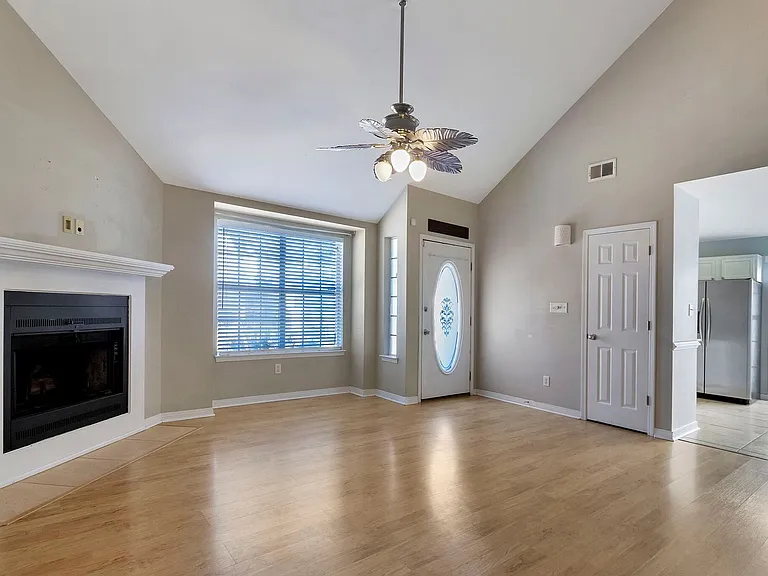 9 Forest Breeze Ct — Photo 7
