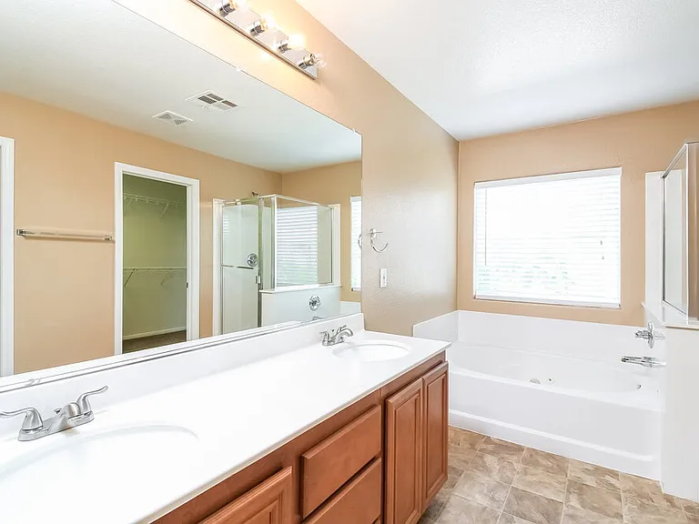 3740 Dustin Lee St — Photo 8