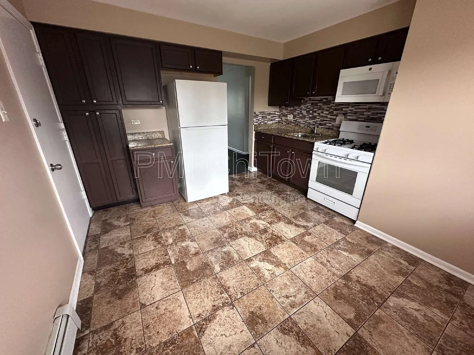 2 bed, 1.0 bath, $1,475 — Photo 4