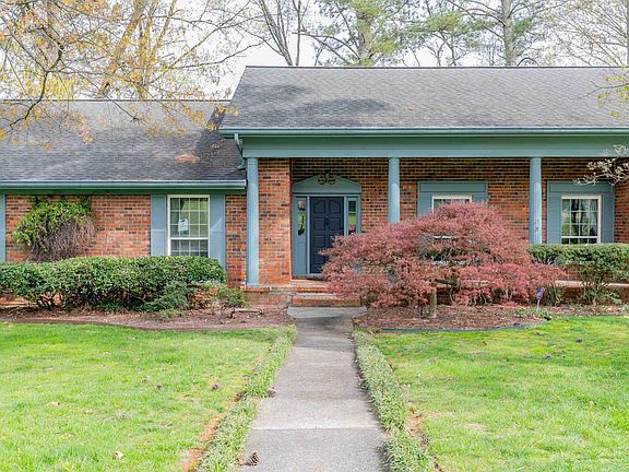 3rd image of 7144 Revere Cir