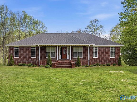 2nd image of 411 Garden Gate Cir
