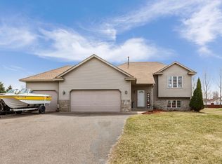 6371 264th St, Wyoming, MN 55092