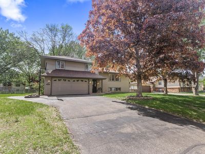7957 Perry Ave N, Brooklyn Park, MN, 55443
