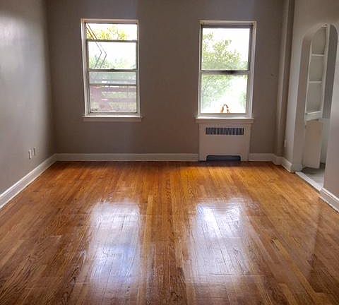 5th image of 297 Lincoln Ave APT 5H