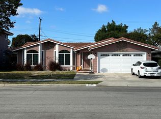 10171 Pua Dr, Huntington Beach, CA 92646