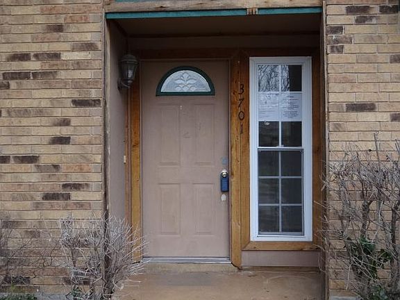 2nd image of 3701 Magnolia Dr