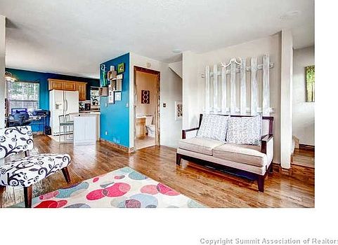 4th image of 107 Monarch Dr #4