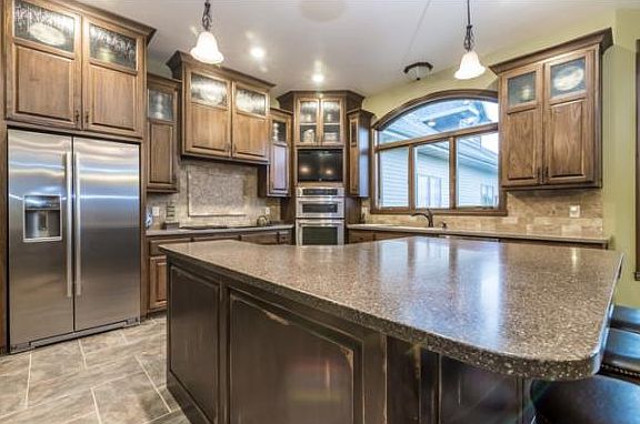 4th image of 2140 Trellis Dr