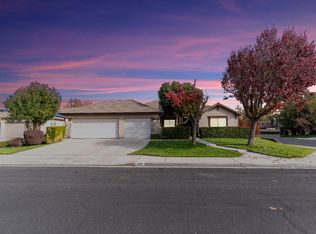 2449 Megan Ave, Clovis, CA 93611