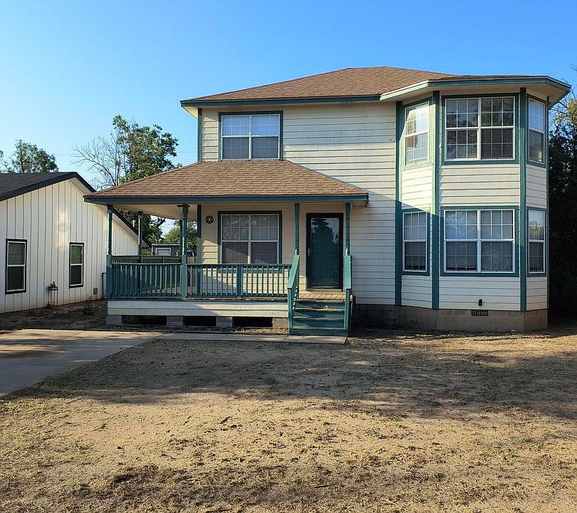 1st image of 423 W Avenue V