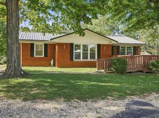 5166 Free Silver Rd, Philpot, KY 42366