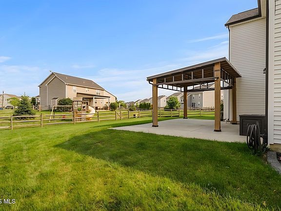 5th image of 24930 Saddle Horn Dr