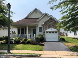 87 Hummingbird Dr, Hamilton, NJ 08690