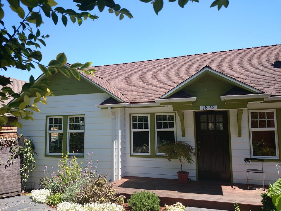2nd image of 1822 25th Ave