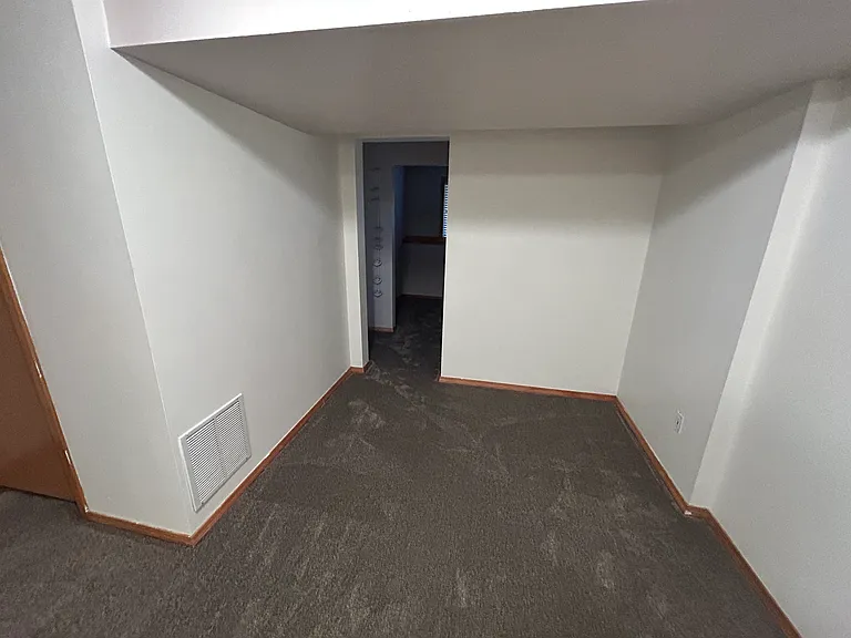 4227 E 38th Ave — Photo 20