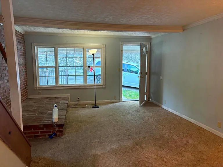 3151 N Main St — Photo 5