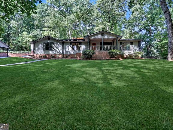 3rd image of 4934 Shiloh Dr