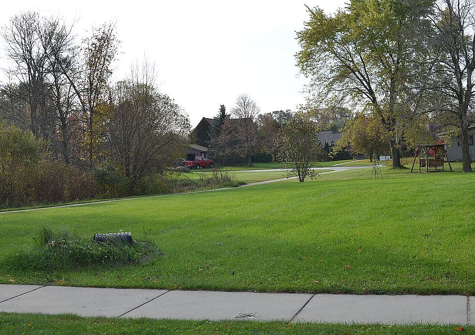 519 Evergreen Ter, Kewaskum, WI 53040 Zillow