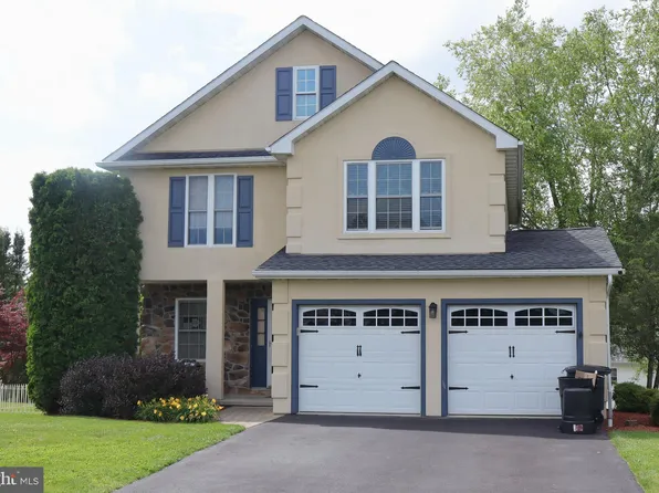 467 Luella Dr, Kutztown, PA 19530