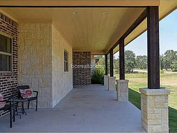 2nd image of 10463 St John Dr