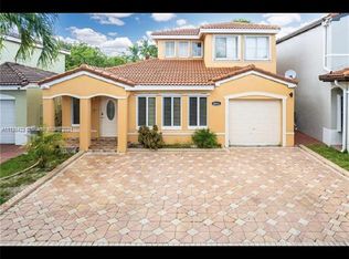 16453 SW 97th St, Miami, FL 33196