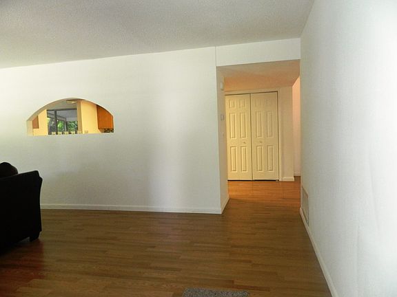 2nd image of 4181 Hickory Hill Blvd