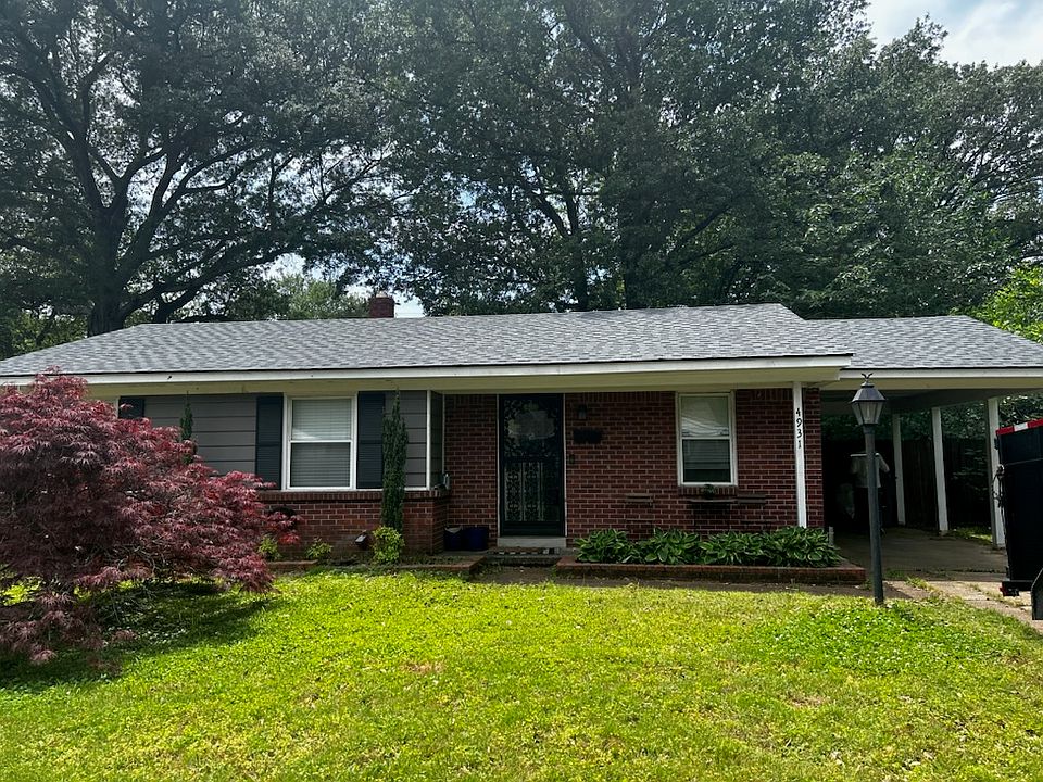 Front of Home with updated paint & new 2024 Roof.
