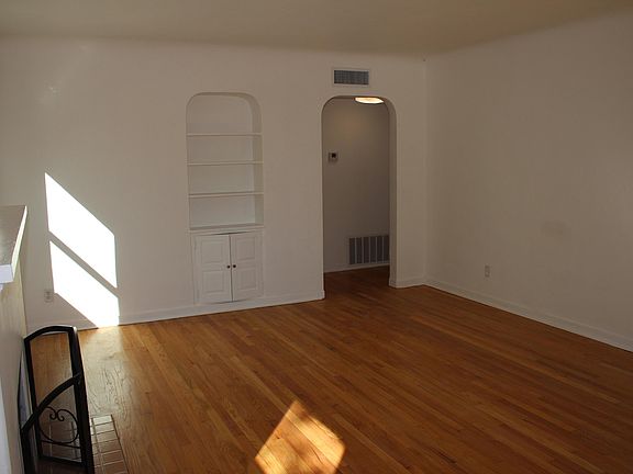 5th image of 2125 Eton Ave SE #A