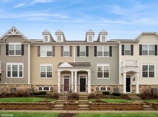 829 E Hamlin Ln, Arlington Heights, IL 60004