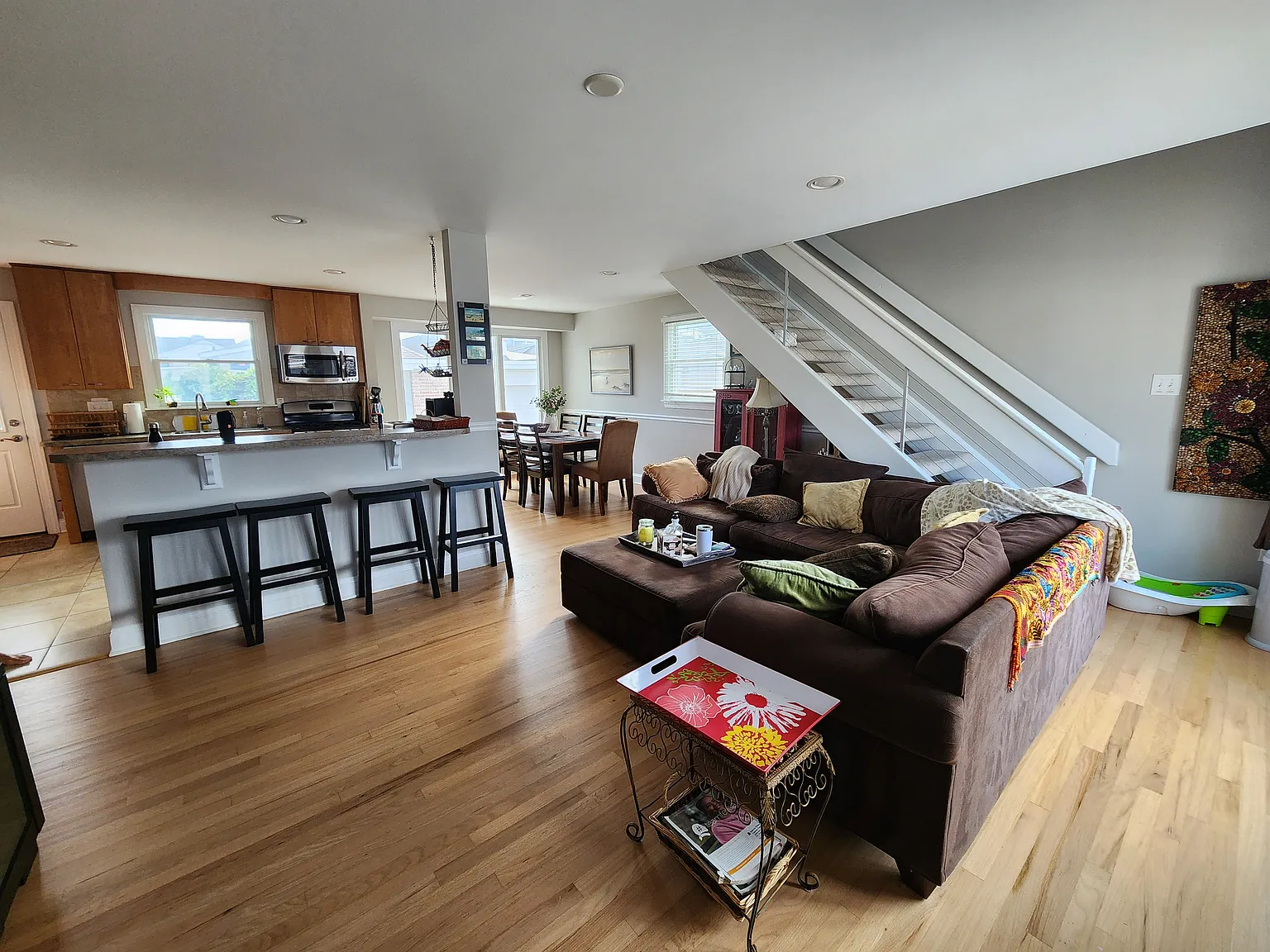 4 bed, 2.5 bath, 1602 sqft, $1,950 — Photo 3
