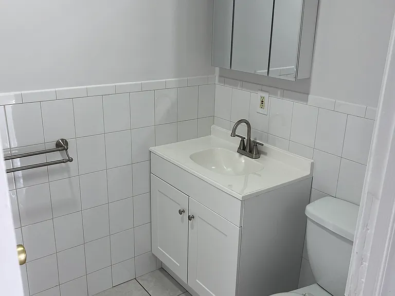 621 Elizabeth Ave #2 — Photo 3