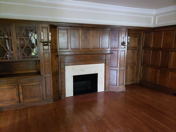 3rd image of 1524 N Cascade Ave APT 2