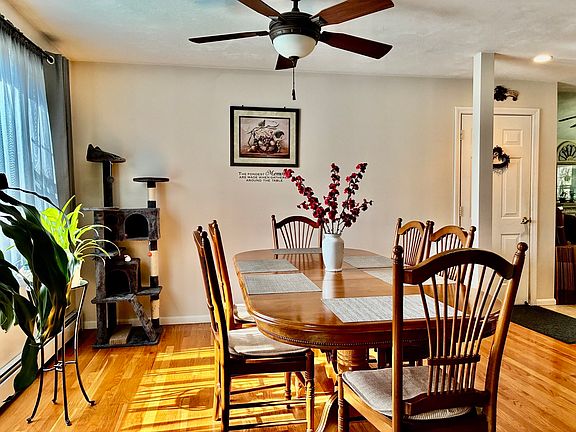 5th image of 476 Wachusett St