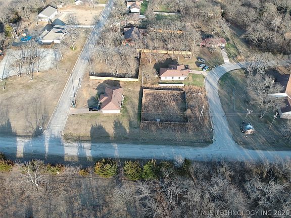 5th image of 2213 Burkdoll Rd