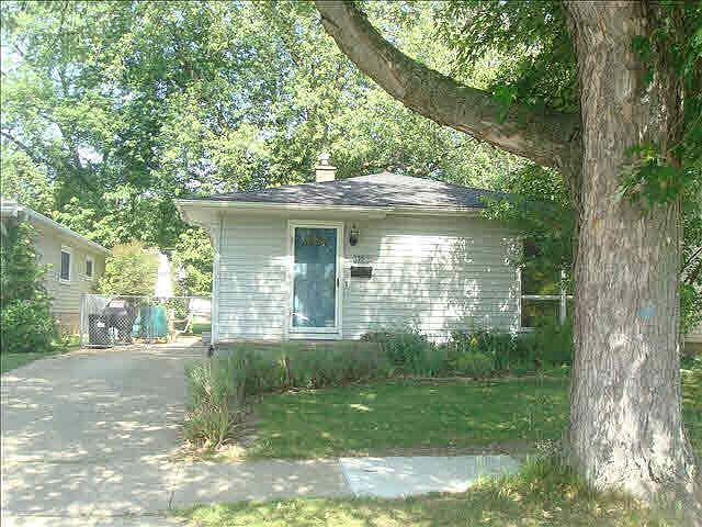 2nd image of 1365 Maple Blvd