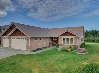 1721 SW Waterside Ct, Oak Harbor, WA 98277