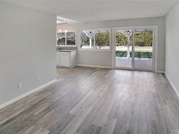 5th image of 23149 Magnolia Glen Dr