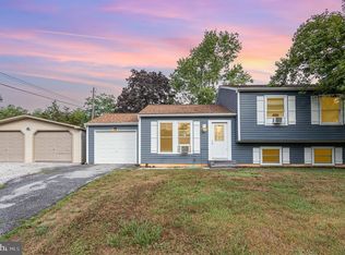 10 Cedar Dr, York Haven, PA 17370