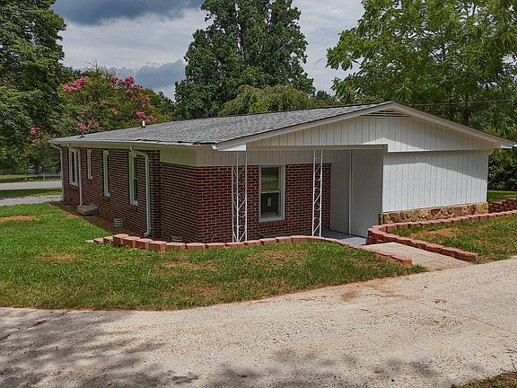 3rd image of 2292 Blacksnake Rd