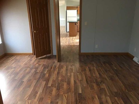 4th image of 5122 Pelican Dr