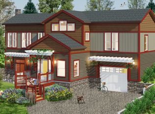 121 S Franklin St, New Buffalo, MI 49117