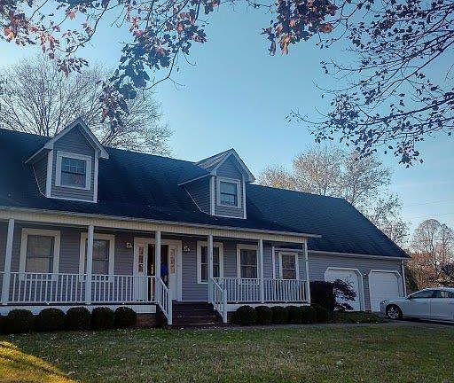 4th image of 76 Creekstone Ln