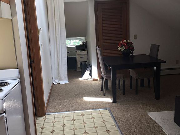 5th image of 663 Whitney Ave #13